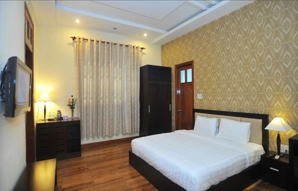 Sofia Suite Hotel Danang Extérieur photo