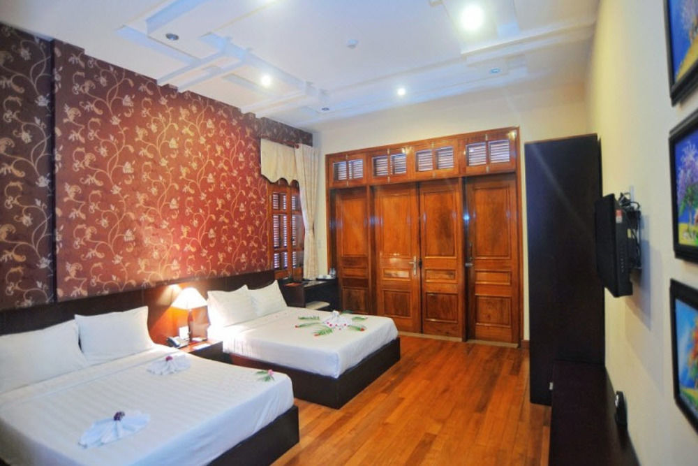 Sofia Suite Hotel Danang Extérieur photo