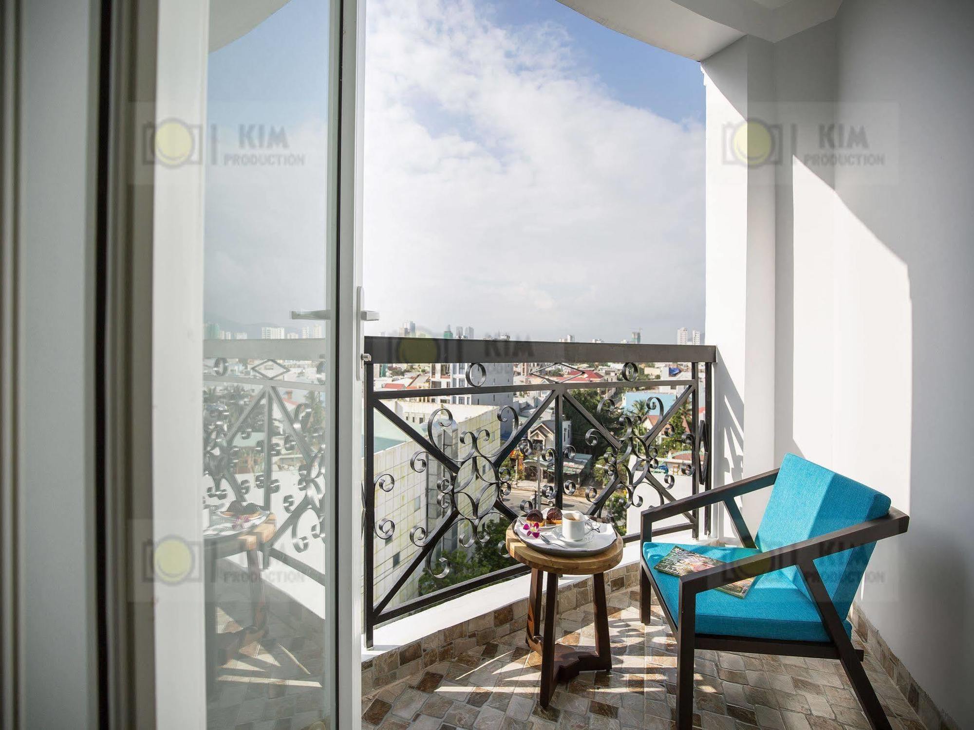 Sofia Suite Hotel Danang Extérieur photo