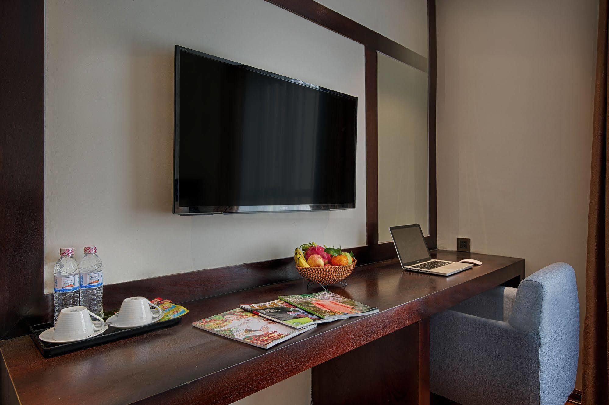 Sofia Suite Hotel Danang Extérieur photo